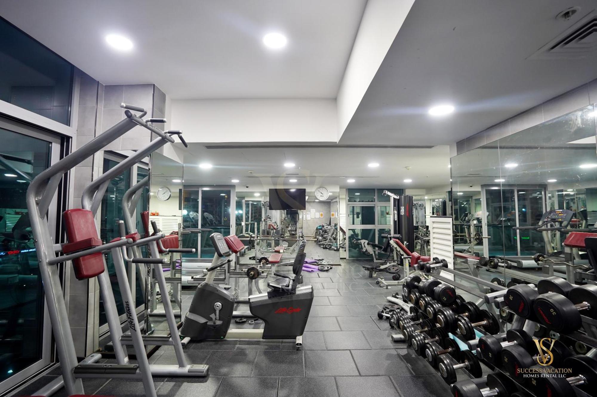 Success Luxury Apartment - 5 Min Away Marina Corniche - Free Housekeeping Provided Everyday-24-7 Staff Available For Services Dubai Exterior photo
